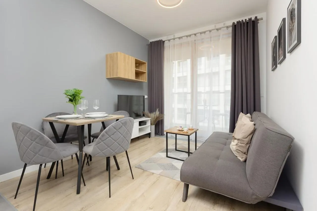 Cozy Apartments With Parking In The 19Th District By Noclegi Renters Varšava