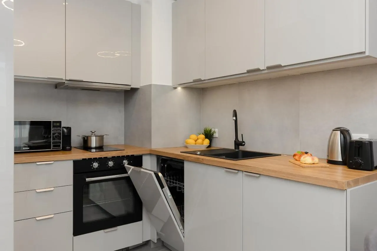 Cozy Apartments With Parking In The 19Th District By Noclegi Renters Varšava Polsko