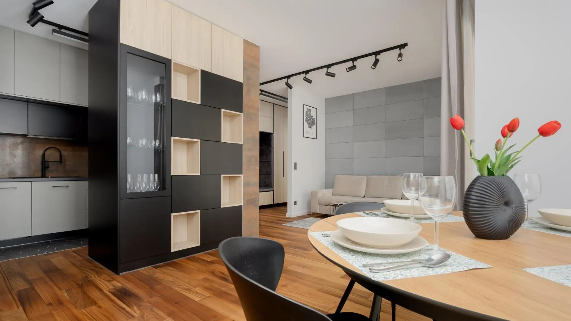 Cozy Apartments With Parking In The 19Th District By Noclegi Renters Varšava