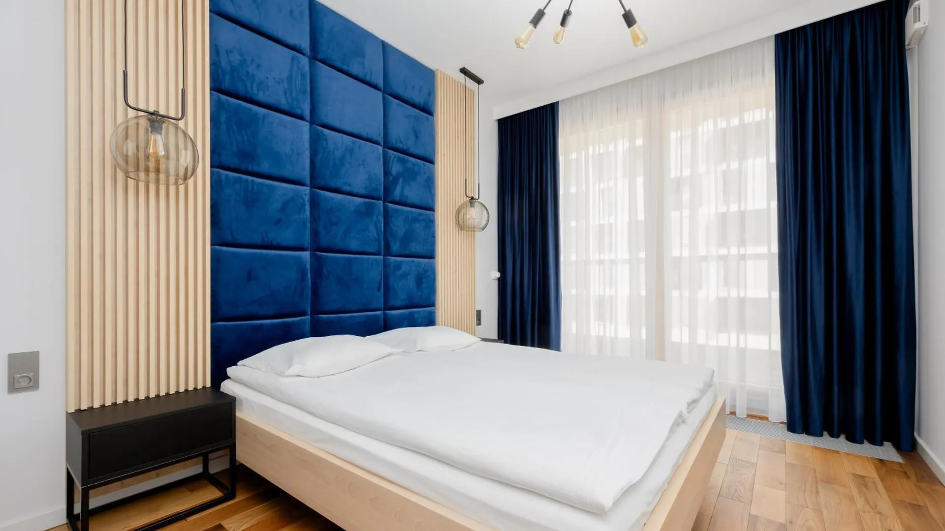 Cozy Apartments With Parking In The 19Th District By Noclegi Renters Varšava
