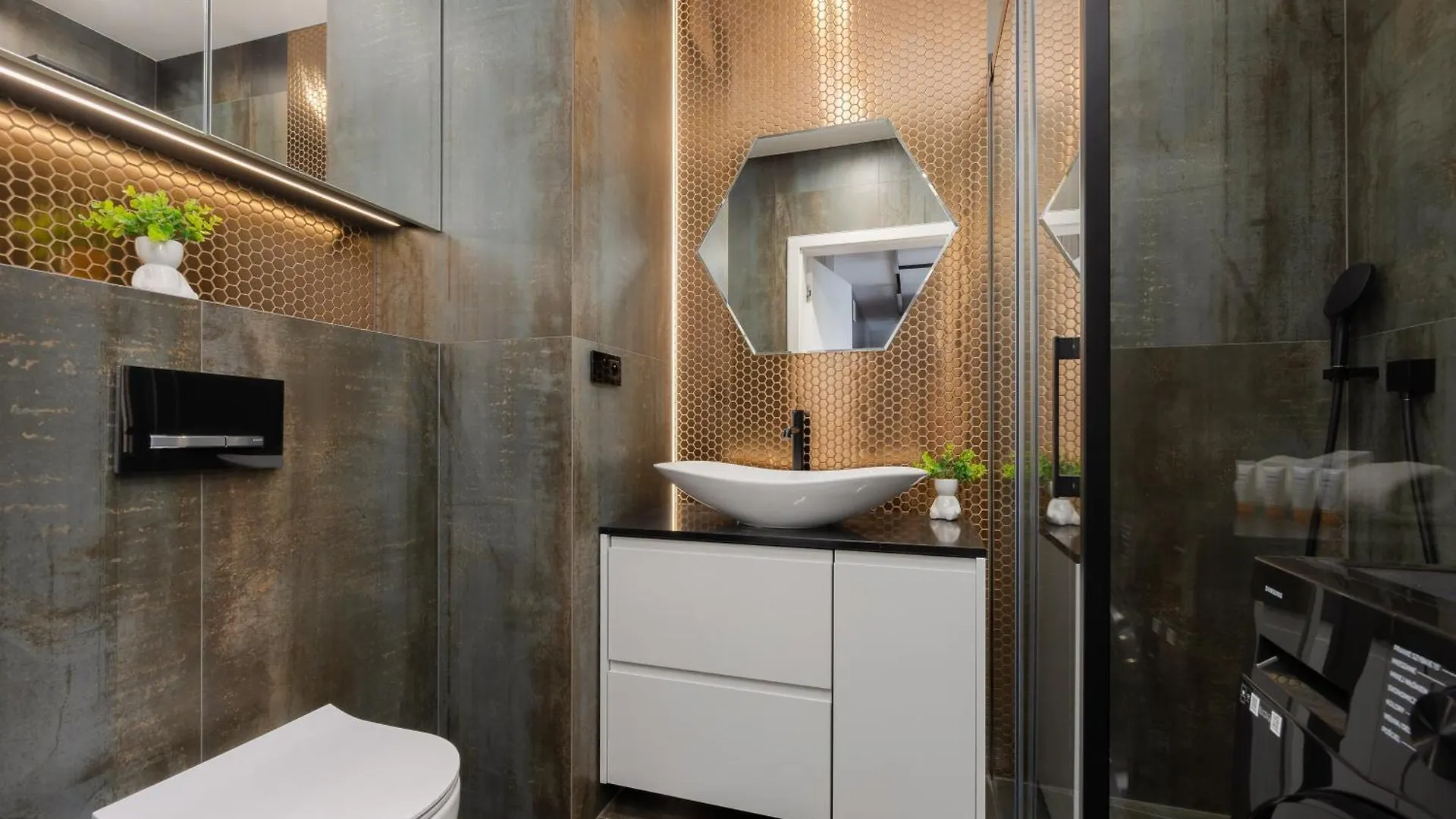 Cozy Apartments With Parking In The 19Th District By Noclegi Renters Varšava